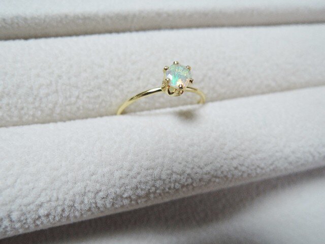 エチオピア産プレシャスオパール3点セット14kgf エチオピア産プレシャスオパール 宝石質 游色効果多め 4㎜ルース 14KGF