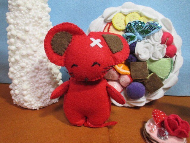 赤ネズミ君 フェルト ぬいぐるみ(マスコット) | iichi 日々の暮らしを