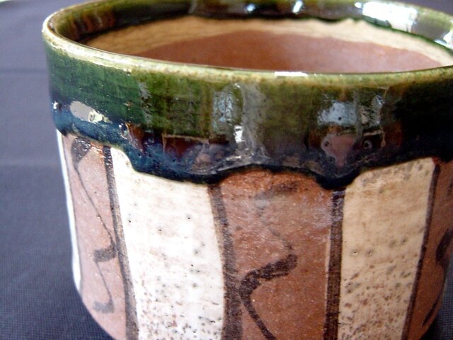 鳴海織部茶碗 | iichi 日々の暮らしを心地よくするハンドメイドや