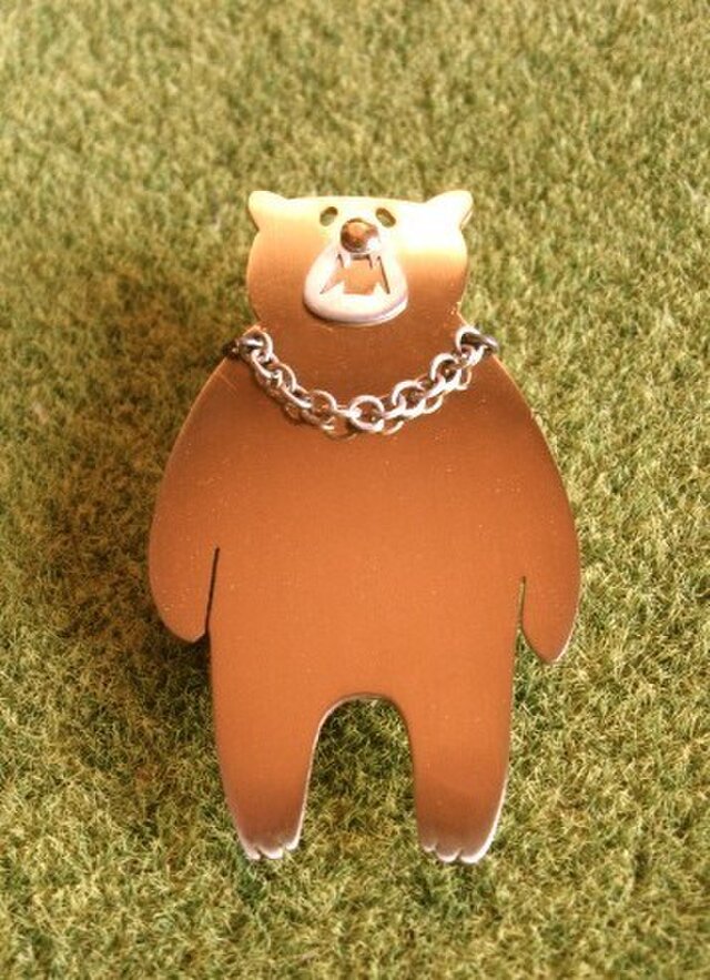 【 クマ ブローチ 】の画像1枚目