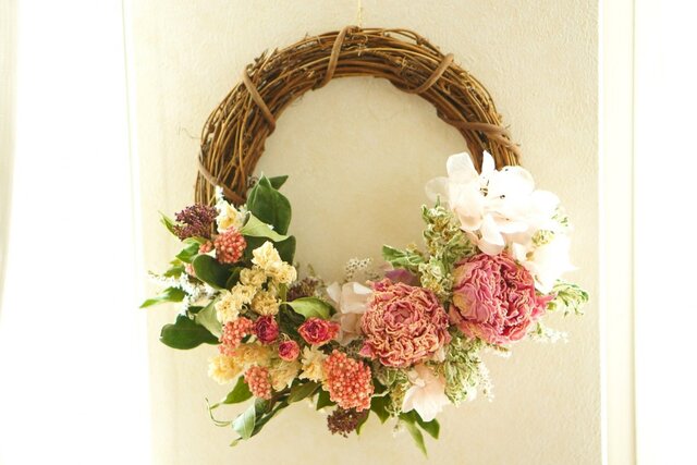 pink wreathの画像1枚目