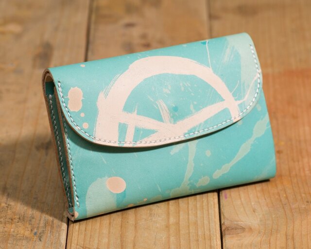 Middle Wallet(rakugaki)の画像1枚目