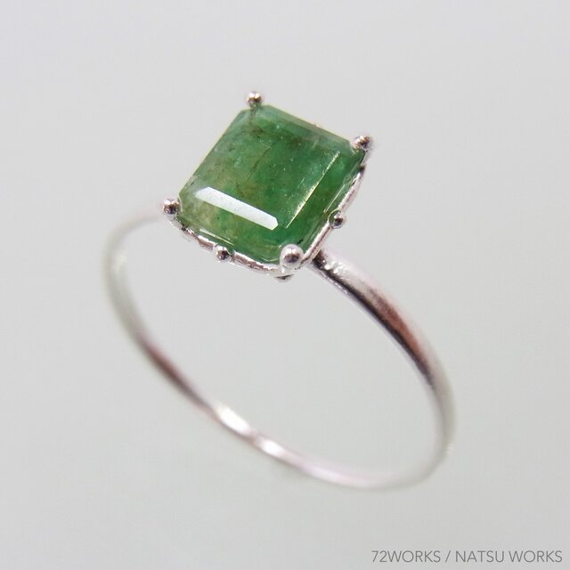 Emerald Ring　エメラルド・リング