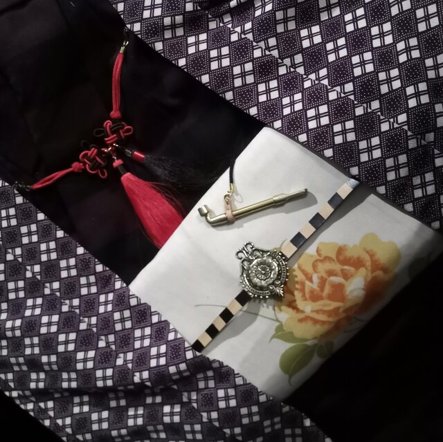 真鍮ブラス製 大正ロマン調和洋折衷大き目帯留め 着物や浴衣の帯締め  