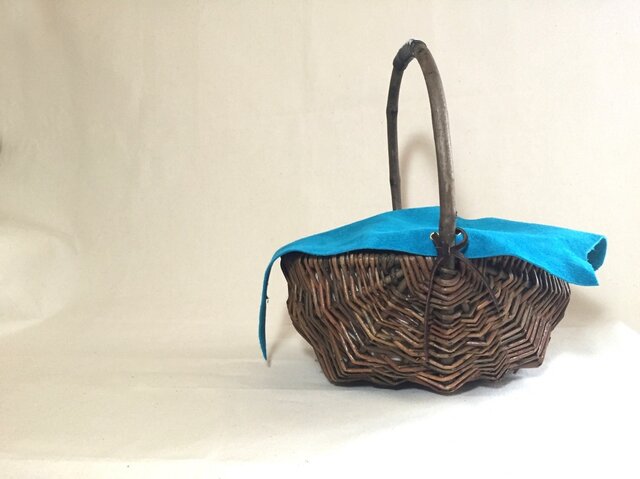 Willow Basket Velour Bagの画像1枚目