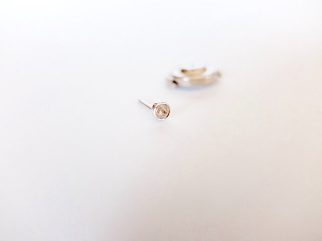 シルバー925 ブラウンダイヤモンド0.07ct ピンの画像1枚目