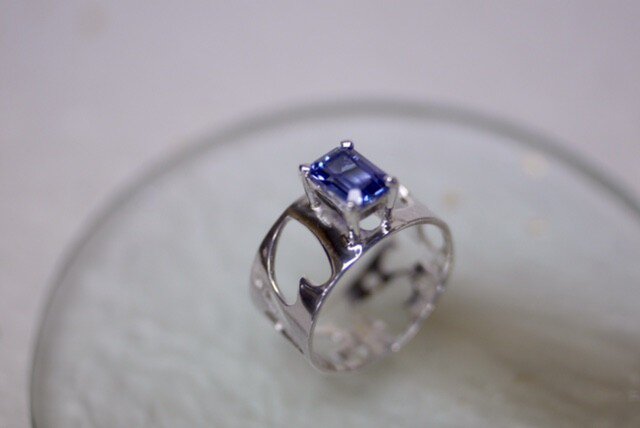 Many hearts of Tanzanite ring 〜あなたから出発〜の画像1枚目