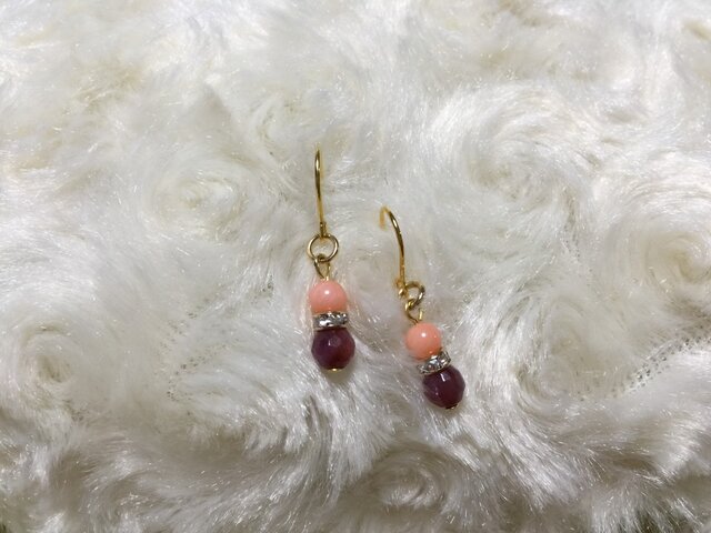 ルビー原石のキラッとピアス(サンゴ)送料無料!の画像1枚目