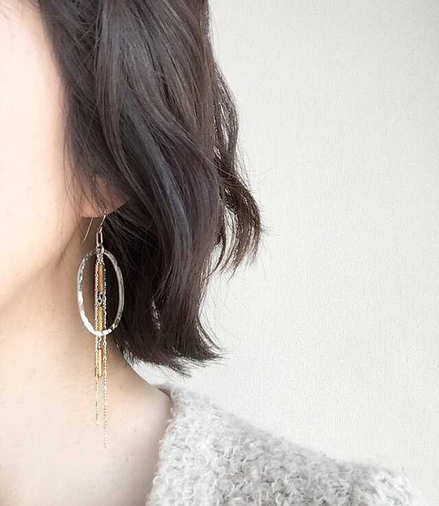 Sliced Hoops ゴールドサンゴのピアスの画像1枚目