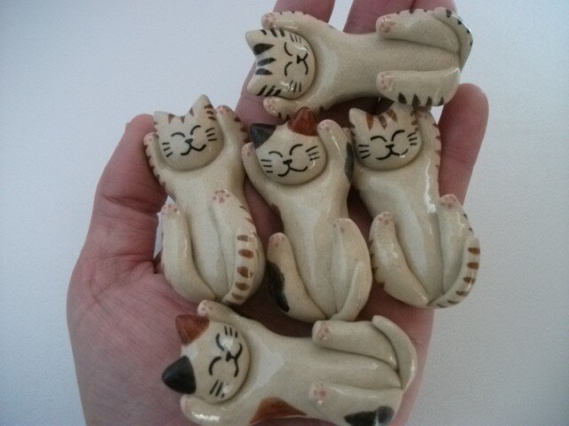 猫の箸置き5個セット(バンザイミックス)の画像1枚目