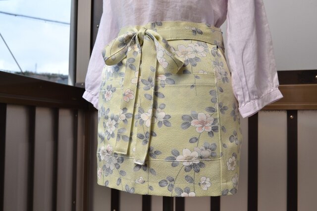 着物リメイク 桜々エプロン J-6 | iichi 日々の暮らしを心地よくする