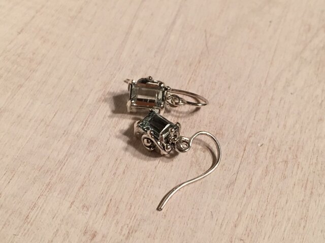 I様オーダーアクアマリンのピアスの画像1枚目