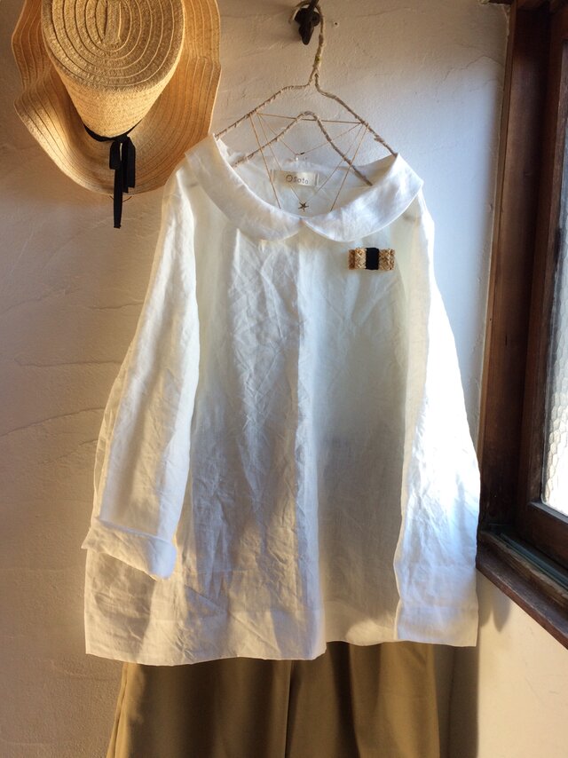 リネン１００丸襟プルオーバートップスオフ　ホワイト　長袖