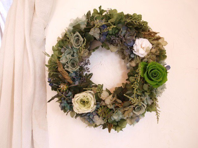 大きなグリーンリース～深緑の森 | iichi 日々の暮らしを心地よくする