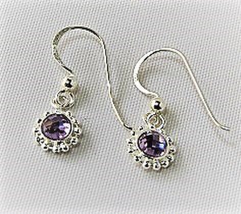 【シルバーピアス】パープルラウンド5mmの画像1枚目