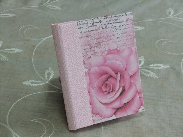★お名前入り★ my メモ帳ホルダー *薔薇と文字*の画像1枚目