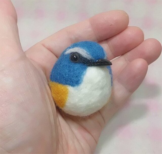 羊毛フェルト スズメ 鳥 安くっ バッジ ブローチ ハンドメイド 2個セット