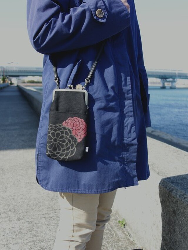 ~こといろ~丸菊文様 お散歩がま口ショルダーの画像1枚目