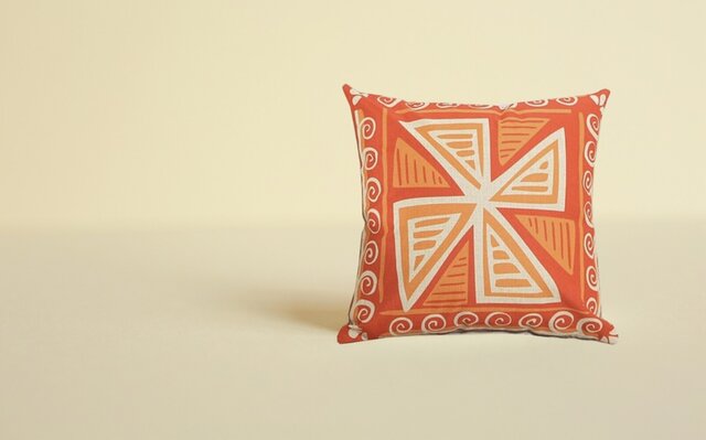 森のクッション Tribal pattern 04の画像1枚目