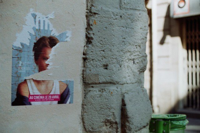 【額入写真】on the wallの画像1枚目