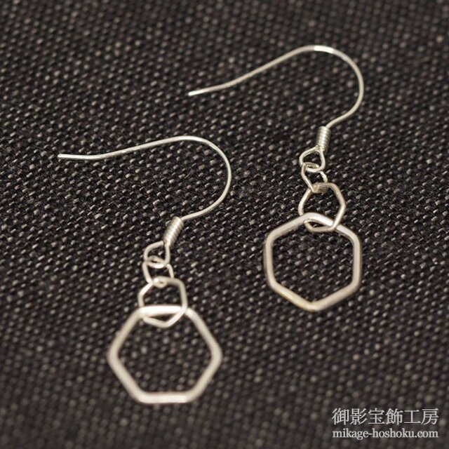 HEX^3 Pierce：HEX銀９２５ピアス（御影宝飾工房） | iichi 日々の