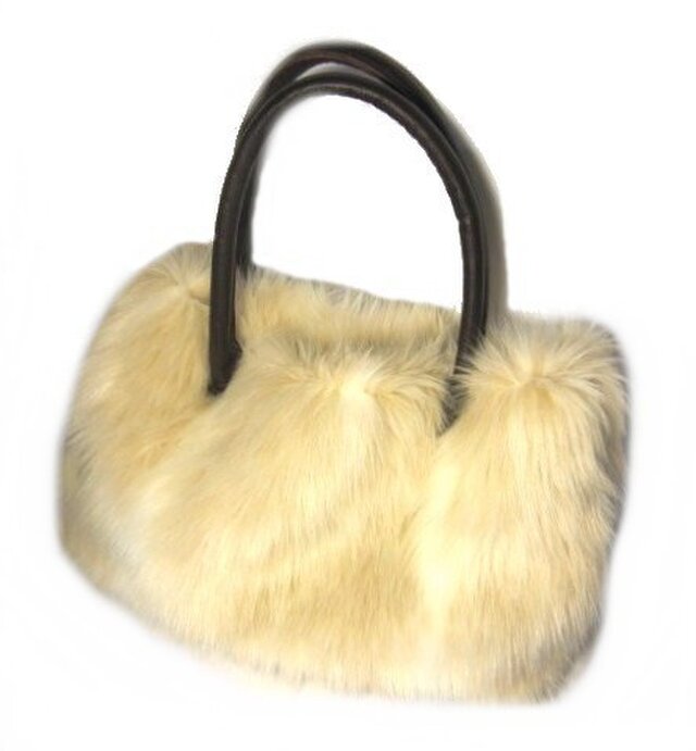 ビッグファーバッグ！持ち手は本革！ホワイト！