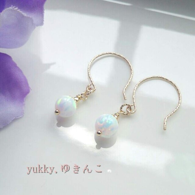 京都オパール6mm(胡粉)☆14Kgfグリッターピアス