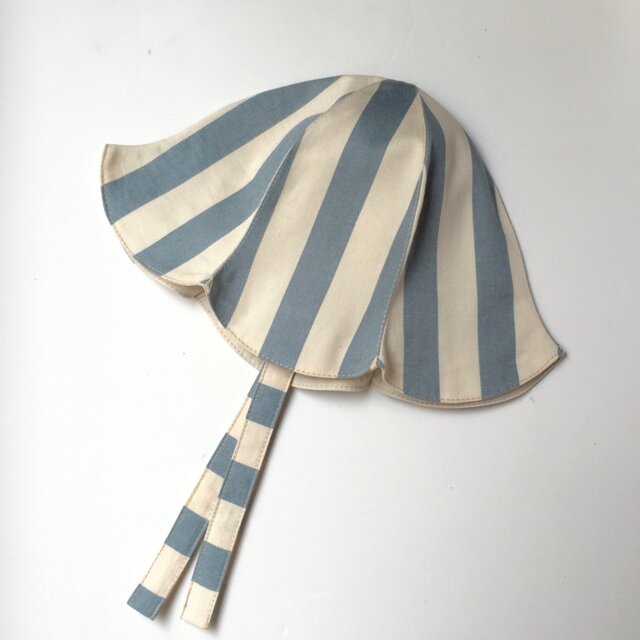 すとらいぷの帽子。(ぐれいっしゅぶるー)の画像1枚目