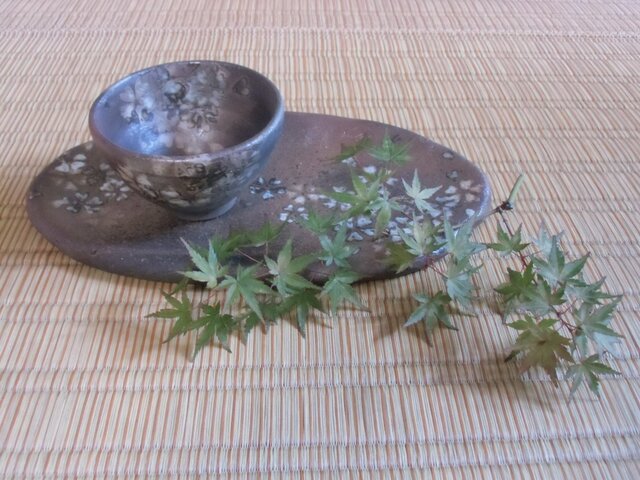 桜の板皿の画像1枚目