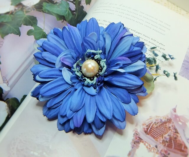 本物薔薇のツボミ❤フラワーの手染めビーズのヘアゴム♡ 本物薔薇のツボミ❤フラワーの手染めビーズのヘアゴム♡