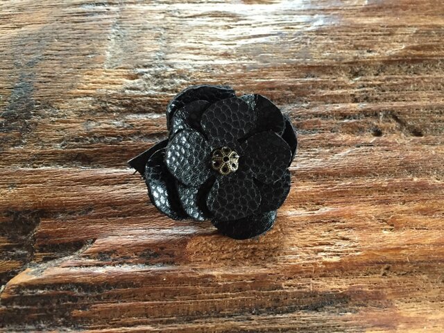 革花のブローチピン 金具2cm G2の画像1枚目