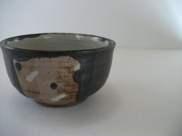 しずく模様黒茶碗(小)の画像1枚目