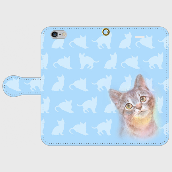見上げる子猫ちゃん 手帳型スマホケース iPhone6/6sの画像1枚目