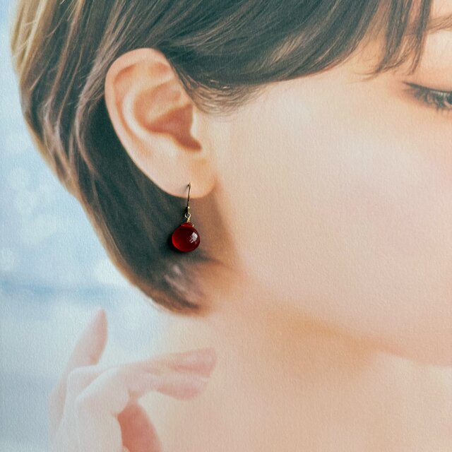 再販〈14kgf〉宝石質カーネリアンの一粒ピアス | iichi 日々の暮らしを