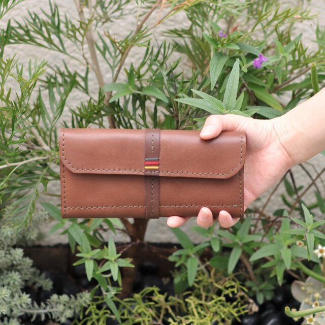 シンプルなレザー長財布 【革6色】 メンズ・レディース兼用・糸＆刺繍