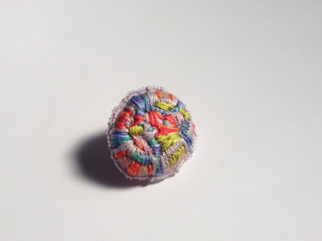 ダイヤカットブローチの画像1枚目