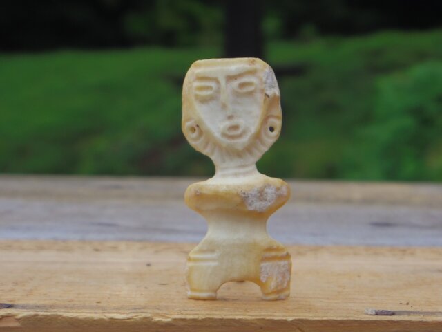 【角偶】L/鹿角から削り出した人形(ひとがた)/お守りの画像1枚目