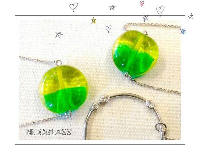 ロングネックレス・グラスホルダー付き♪緑の画像1枚目