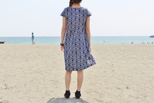 浴衣リメイク　ネイビー 花柄 キャップスリーブ ワンピース 浴衣リメイク ネイビー 花柄 キャップスリーブ ワンピース 楽天