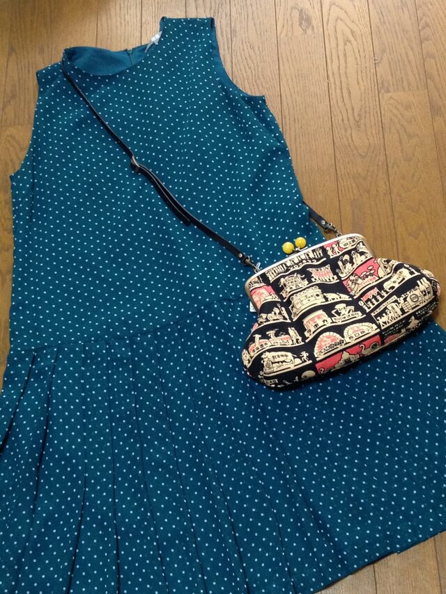 ななめがけおやこさん レトロ看板さんの画像1枚目