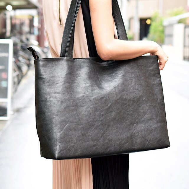 栃木レザー(black) トートバッグ すごい丈夫で、ずっと触っていたい革の画像1枚目