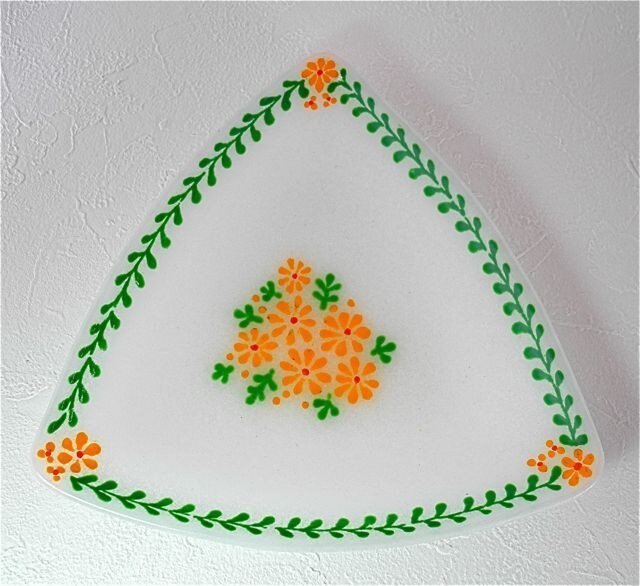 三角の花皿 (緑)の画像1枚目