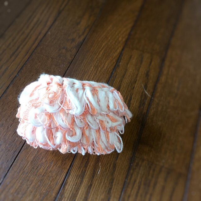 夏のふさふさニットバングルの画像1枚目