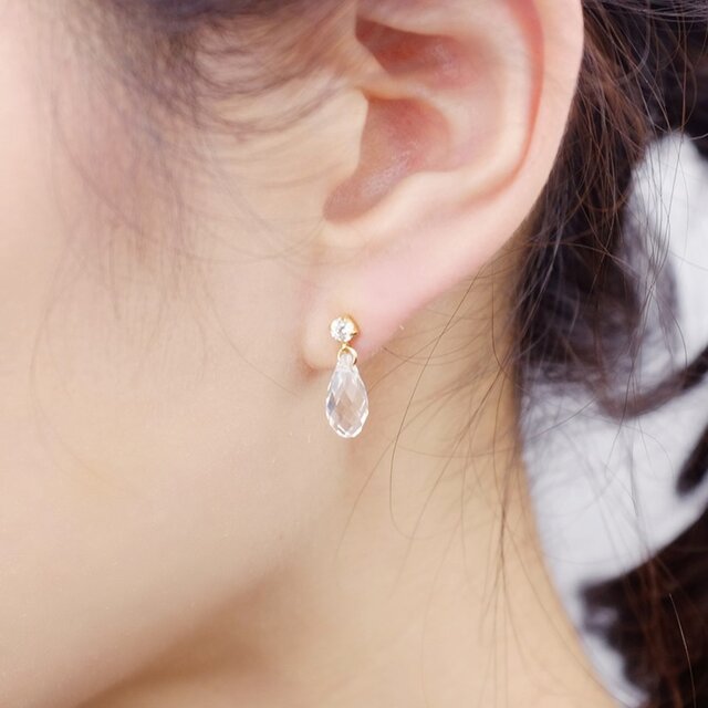 <p_77> 多面カットしずくスワロのピアス(クリスタル)の画像1枚目
