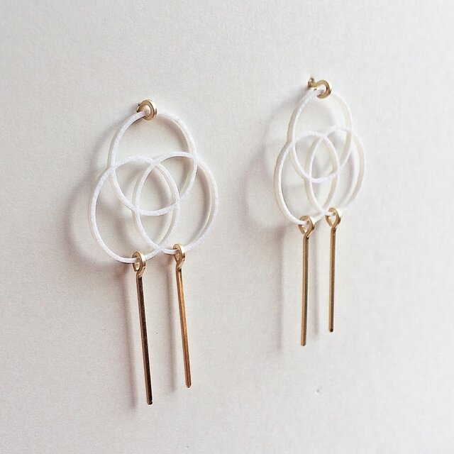ペーパーピアス Paper piarced earring 14kgf 0014WHITE PV14G-0014Wの画像1枚目