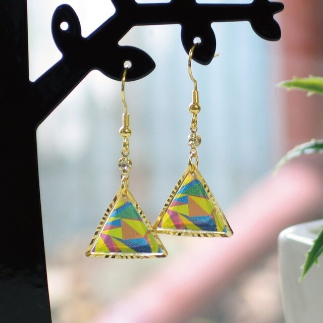 k14GF対応 ピアス/イヤリング 北欧-三角-トライアングル-シック-上質
