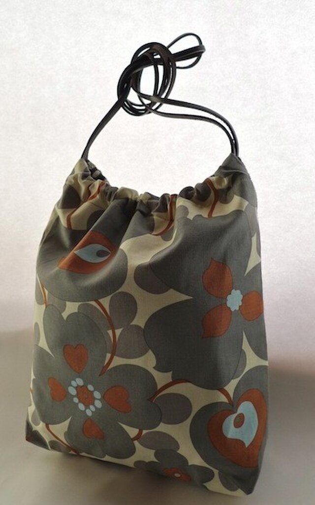 革ひも巾着バック　[ブラウン系]