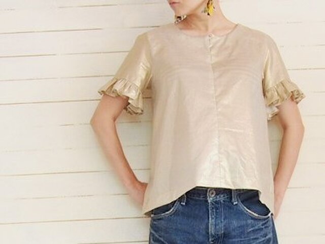 gold Aline blouseの画像1枚目
