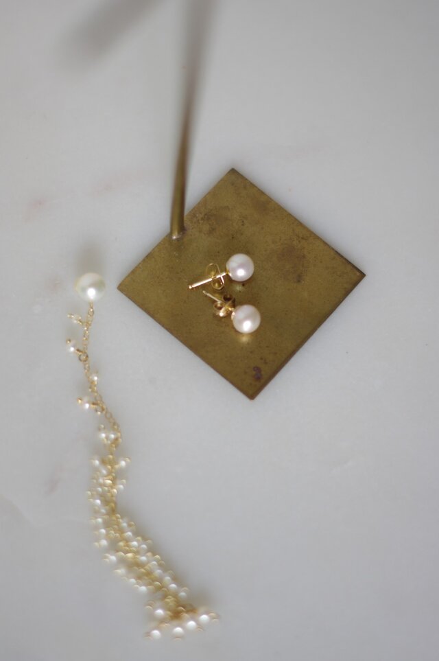 淡水パールの一粒&ロングピアス【ecume series -blanc-】