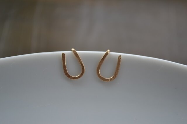 【k14gf】horseshoe pierced earring【受注製作】の画像1枚目